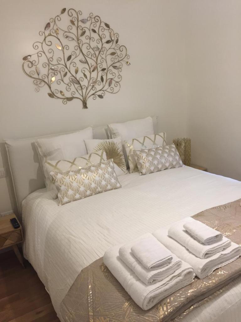 Gatto Bianco Apartment バーリ エクステリア 写真