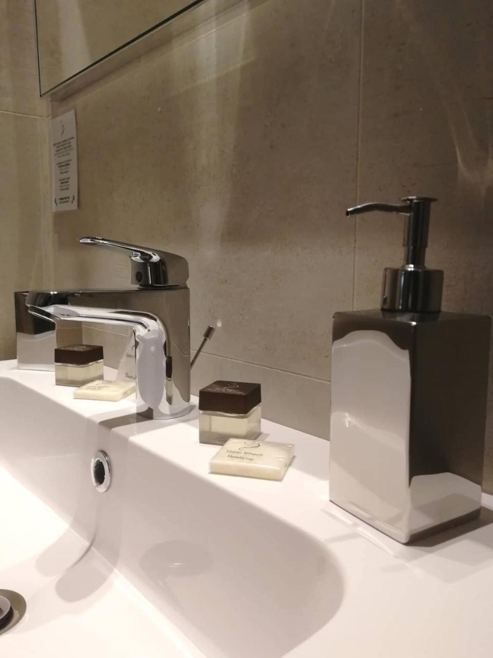 Gatto Bianco Apartment バーリ エクステリア 写真